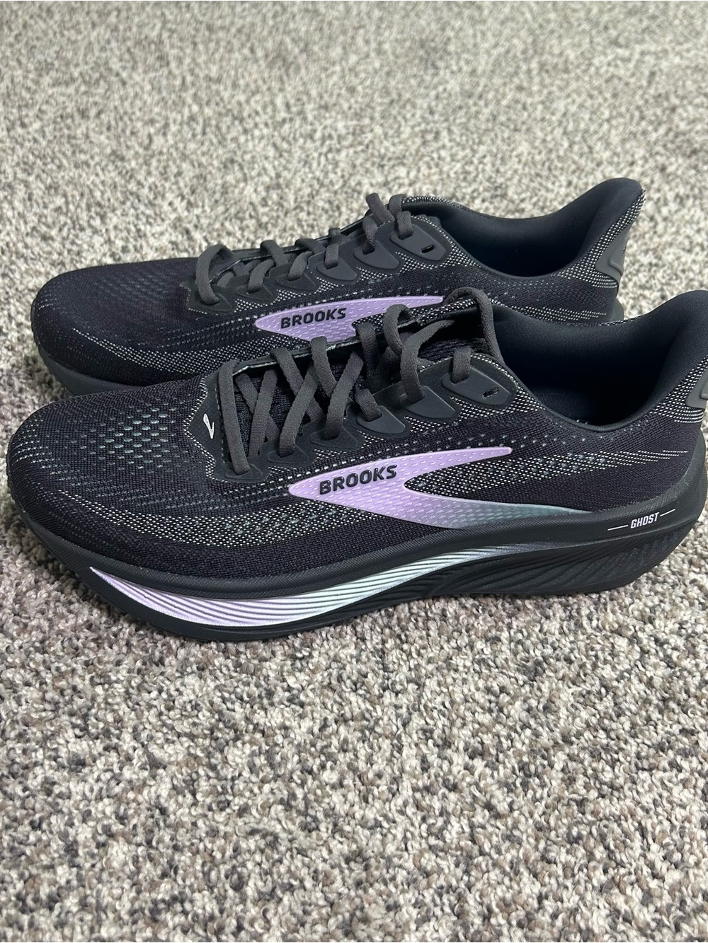 Brooks Ghost 17 Womens Size 10 Gray Black Purple Athletic Running Shoes Sneakers